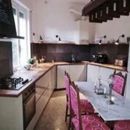 Beautiful With Great Downtown Location Apartmán